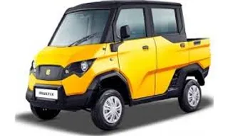 a yellow and black vehicle full hd animation